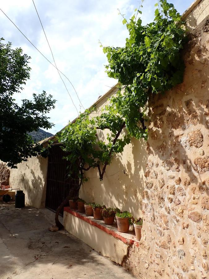 Albergue Casa De L'Aigua Beceite Exterior photo